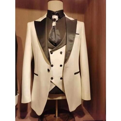 2021 Tailored luxury Ivory with black pointed lapel bridegroom wedding suits men slim fit 3-piece fashion party formal Blazer