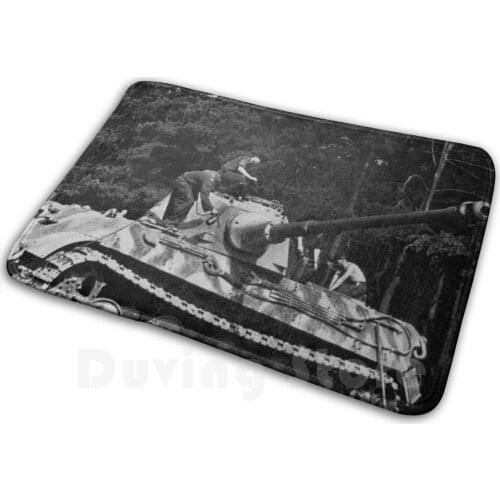 King Or Royal Tiger Tank Getting A Respray Paint Job Carpet Mat Rug Cushion Soft Tiger Tank Panzerkampfwagen Tiger