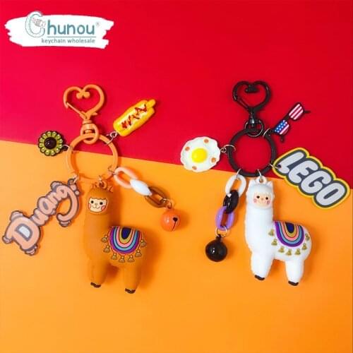 New Cartoon Alpaca Keychain Creative DIY Handmade Key Chain for Woman Bag Pendant Epoxy Alpaca Keychains Trinket Wholesale