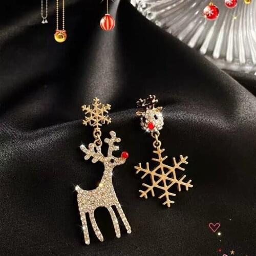 Fashionable Christmas Snowflake Gifts Retro New S925 Advanced Sense Geometric Asymmetric Reindeer Stud Earrings Trend