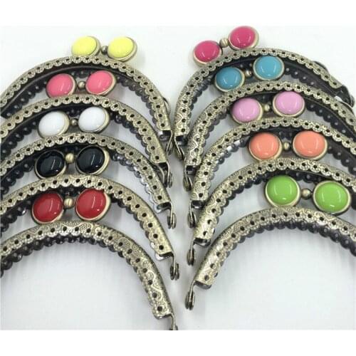 Bronze Tone Metal Frame Arch Kiss Clasps Patterned Bag Clutch Buckle Ruffled Oblate Head 10 Colors Handle Replacement 8.5cm