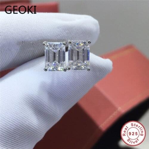 Geoki Passed Diamond Test Emerald Cut Total 2 Ct D Color VVS1 Moissanite Stud Earrings 925 Sterling Silver Jewelry Women Gift