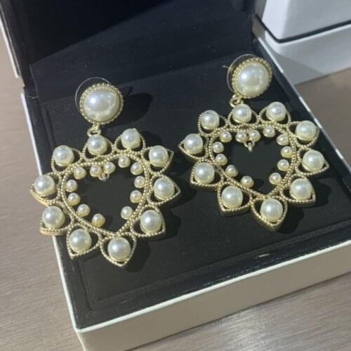 Hot Brand Fashion Bowknot Jewelry Gold Color Heart Pearl Stud Earrings Tassel Pearls Design Wedding Party Earrings