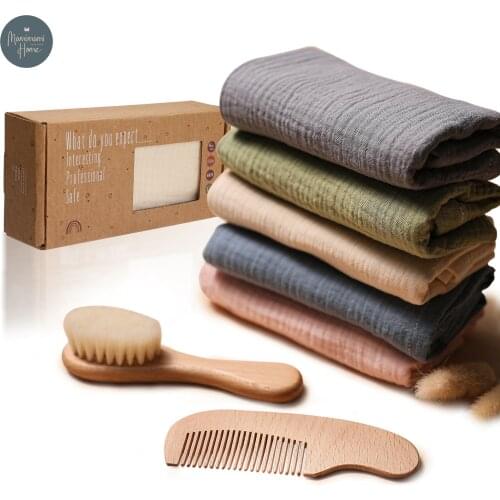 Newborn Bath Toy Set Solid Color Cotton Blanket Bath Brush Comb Baby Bath Care Products Birth Gift Supplies with Packing Box