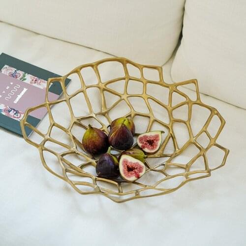 Luxury Irregular Mesh Brass Ornament Home Golden Fruit Plate Living Room Creative Decor Dried Fruit Plate Desktop Storage Tray