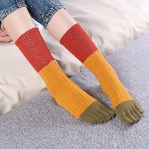 Tricolor Patchwork Toe Socks Long Tube Women Socks Color Autumn and Winter Five Finger Socks Japanese Pure Cotton Socks WSD006