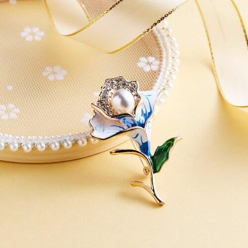 Women Fashionable Blue Elegant Flower Pearl Painting Oil Brooch Fashion Alloy Chest Ornaments Originality delicate Popular