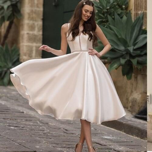 Simple Short Satin Wedding Dress V-Neck Backless Sleeveless With Pocket Robe De Mariee Elegant Beach Summer Lady Custom Made