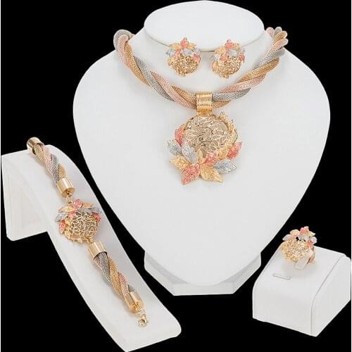 African Dubai Gold color Leaves Crystal Jewelry sets For women Bridal party Necklace Earrings Ring Bracelet Jewelry Set
