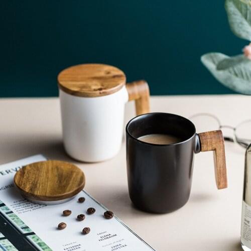 Wooden Handle with Lid Mug Creative Office Nordic Couple Water Glass Gift Box Set Retro Ceramic Mug Cups Coffee Cup
