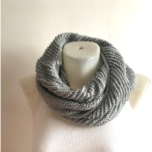 Pafuli Hand Knitted Gray Silvery Scarf