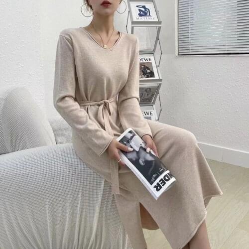 2021 AutumnWinter New Temperament Fashion V-neck Long-sleeved Knitted Dress Female Version Was Thin And Waist-knee Long Skirt