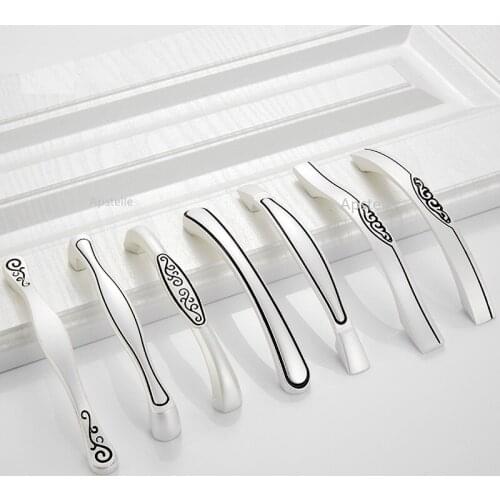 Silver Nordic Style Cupboard Kitchen Handles Zinc Alloy Wardrobe Door Pulls Drawer Cabinet Hardwares Threaded Case Knobs