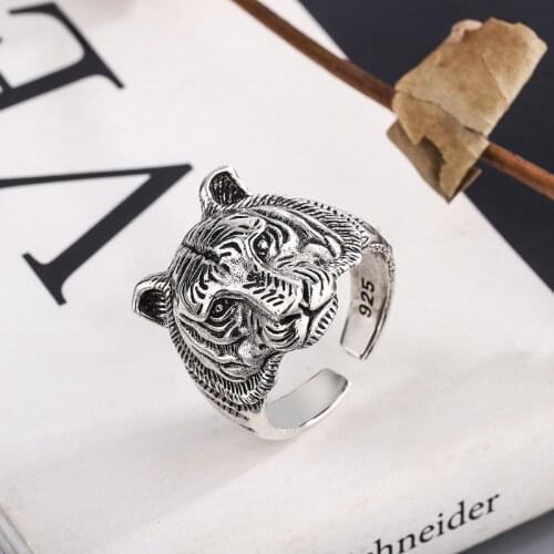 2021 New Free Shipping Vintage Punk Gothic Wind Zodiac Tiger Men Women Domineering Ring Fashion Jewelry Tibetan Silver Wholesale