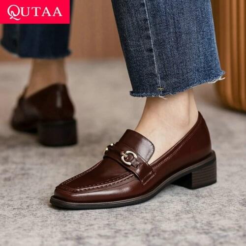 QUTAA 2021 Spring Autumn Square Med Heel All Match Women Shoes Retro Square Toe Genuine Leather Basic Female Pumps Size 34-39