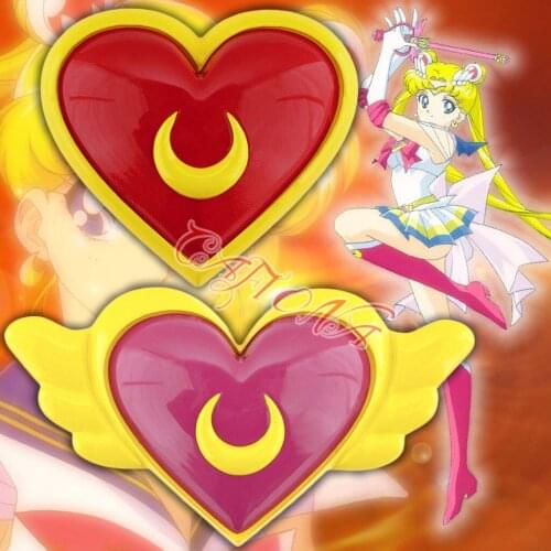 Lovely Girls Halloween Gift Brooch Tsuking Usagi Princess Serenity Cosplay Accessory Sweet Wing Heart Brooches Pins