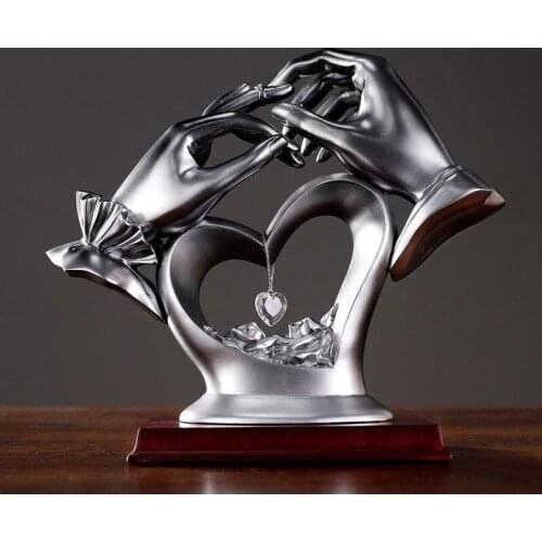 EUROPEAN CREATIVE WEDDING GIFTS RING HAND RESIN SCULPTURE ORNAMENTS HOME FURNISHING DECORATION OFFICE DESK FIGURINES CRAFTS ART