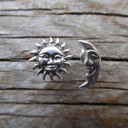Boho Sun & Moon Stud Earrings in Copper Silvertone Mismatched Celestial Starburst Minimal Jewelry Hippie Sunrise/Sunset KL30F2
