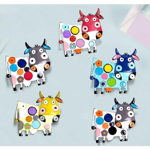 1PC Cute Brooch Enamel Animal Cow Brooches and Pins Boys Girls Coat Pin Christmas Gifts