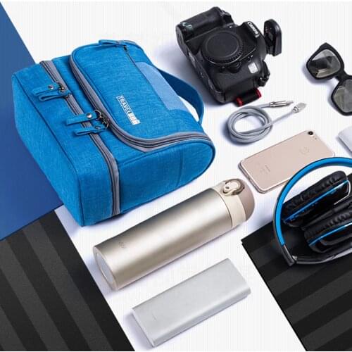 Lemon Kitten Men's Cosmetic Bags