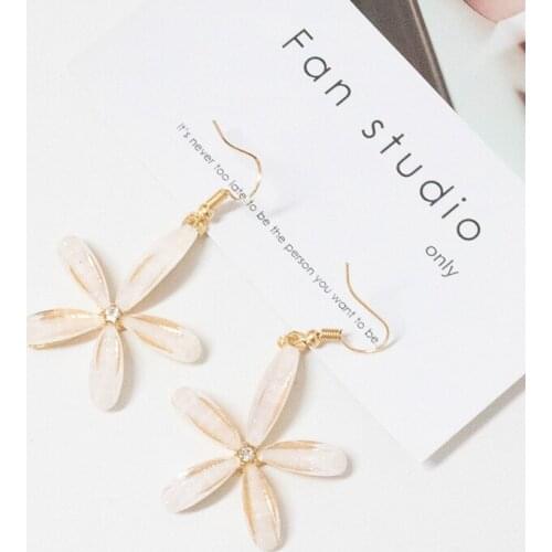 Earrings fashion jewelry Korean style design Beautiful Flower Earrings for Women Black White Flower Wedding engagement Jewelry