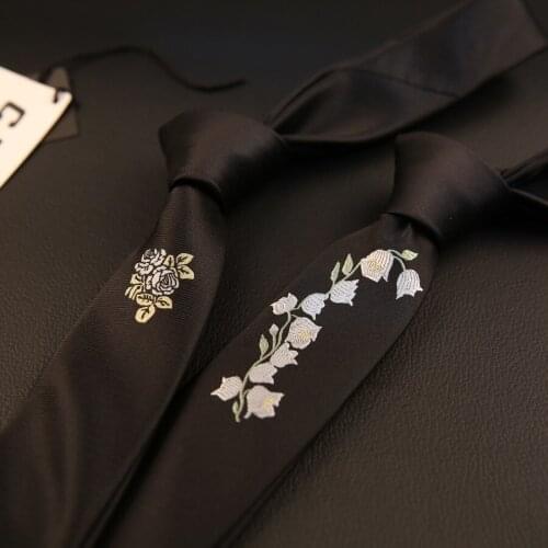 New Korean fashion casual designer high quality mens skinny slim ties 5cm necktie embroidery for wedding 20pcs/lot red black