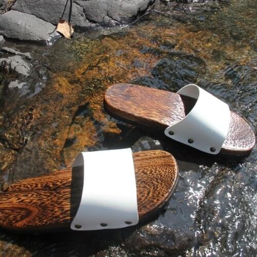 Slippers Mens wooden bottom flip flops Anti-sweat anti-odor cool wooden board wooden clogs