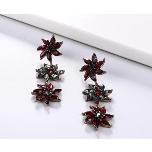 Fashion Antiqued Gold Color Bohemian Dark Red Crystal Windmill Shaped Drop Earrings for Women Girls Vintage Jewelry