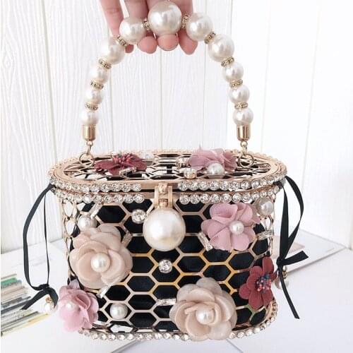 Luxury Flower Metal Hollow Bucket Bag Women Party Purses And Handbag Fashion Pearl Handle Designer Bag Female Shoulder Chain Bag