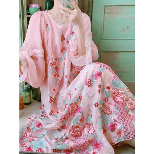 Dress Women Spring Fall CourtStyle Lantern Sleeve V-Neck Long Dress Elegant Mori Girls Luxury Floral Embroidery Sweet Pink Dress