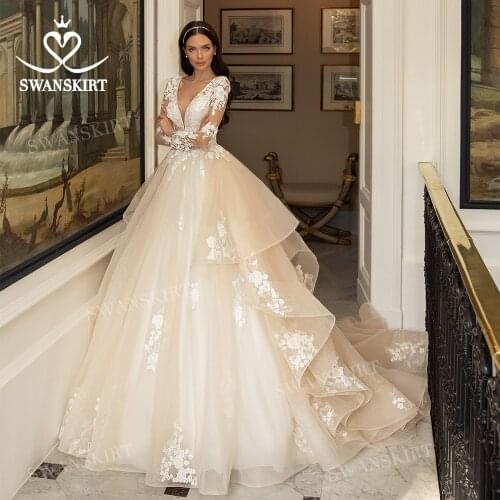 Long Sleeve Wedding Dress 2021 V-neck 3D Flowers Lace Ball Gown Vestido De Novia Princess SwanSarah L105 Plus Size Bridal Gown