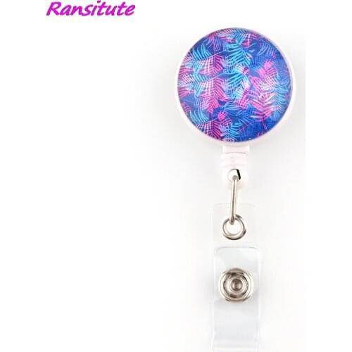 R2100 1pcs Hot High Quality Leaf Retractable Badge Reel Clip Cartoon Student Friends Exquisite IC Card Badge Holder Artist Gift