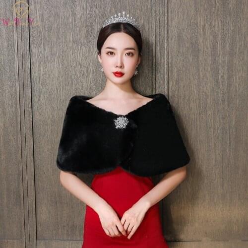 Wedding Faux Fur Shawl Black Rhinestone Brooch Simple Bolero Mariage for Girl Guest Party Cape Winter Warm Shrug