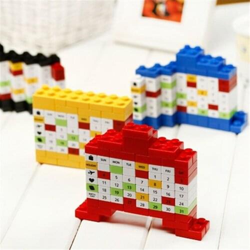 2018 DIY plastic handmade building blocks calendar creative Decoration calendar Table Calendar toy brick