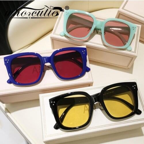 WHO CUTIE Vintage Sunglasses Women 2020 Brand Design Square Rivet Green Frame Fashion Flat Top Sun Glasses Pink Shades Lady S313
