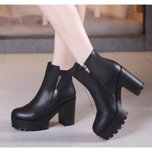 Plus Size Block Heel Platform Boots Ladies Shoes 2021 Fall Winter Leather Ankle Boots High Heels Warm Plush Booties 41 42 43