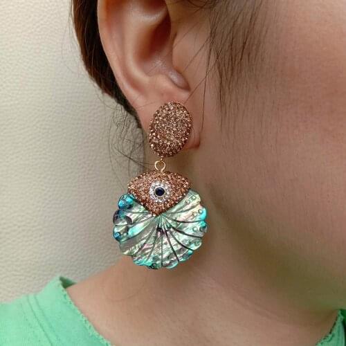YYGEM Natural Abalone Shell Carved Flower Shape Trimmed With Golden Crystal Stud Earrings