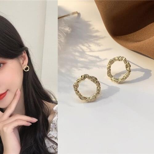 Vintage Irregular Hollow Metal Round Hoop Pendant Drop Earrings for Women Girl Teens Ear Jewelry Earrings 2021 Trend New Arrival