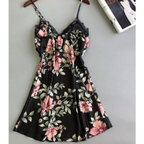 Plus Size Woman Fashion Printed Nightdress Sexy V-neck Nightdress Elegant Lace Nightdress Hot Sale Pajamas For Women