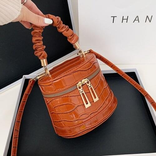 FANTASY 2020 New Stone Crocodile Pattern Bucket Bags For Women 4 Colors Pleated Handle Handbags Vintage Messenger Shoulder Bags