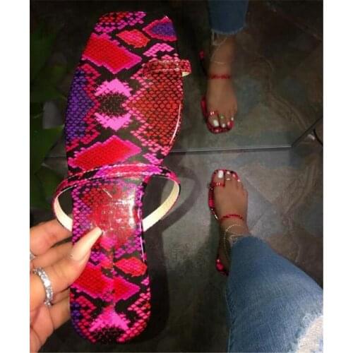 Flat Sandals Women 2020 Summer Clip Toe Silppers Casual Snake Print Flip Flops Home Shoes Female Outdoor Flat Heel Beach Sandals