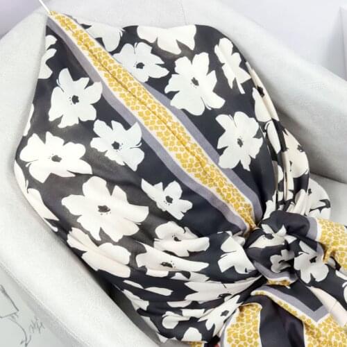 2021 Fashion Newest Lovely Floral Printed Pattern Cotton Voile Scarf 3Colors 10pcs/lot