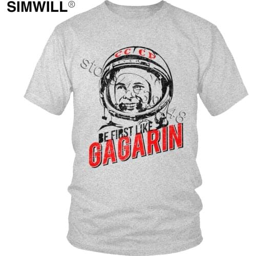 Russian Cosmonaut Of The USSR Tees for Men Cotton CCCP Tshirt Yuri Gagarin T-Shirt Short Sleeve Oversize Tops Apparel Gift
