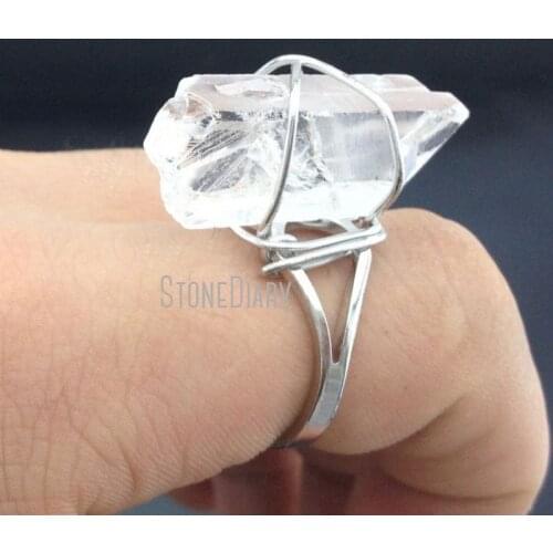 RM12158 10Pcs Best Seller Winding Sliver Plated Pillar Ring Clear Quartz Ring Online Adjustable