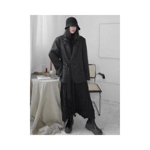 Spring dress on the new small dark sense of design deconstruction asymmetrical suit women loose deconstruction jacket fashion