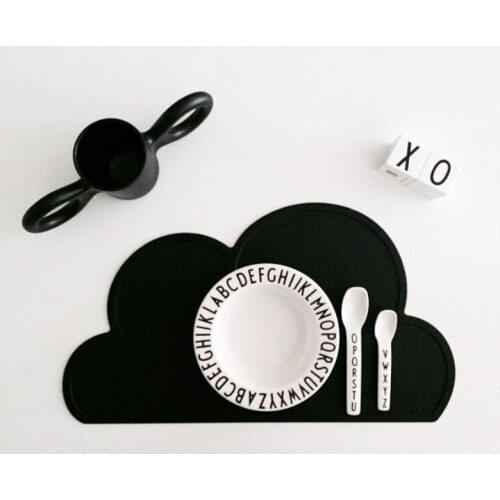 Free shipping 47.8*27cm*0.3cm Cloud Shaped Silicone Kids Plate Mat Table Mat Kitchen Pads Waterproof Insulated Placemat Bar Mat