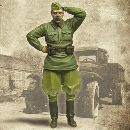 1/35 Soviet driver WWII Resin kit Soldier GK Uncoated No colour