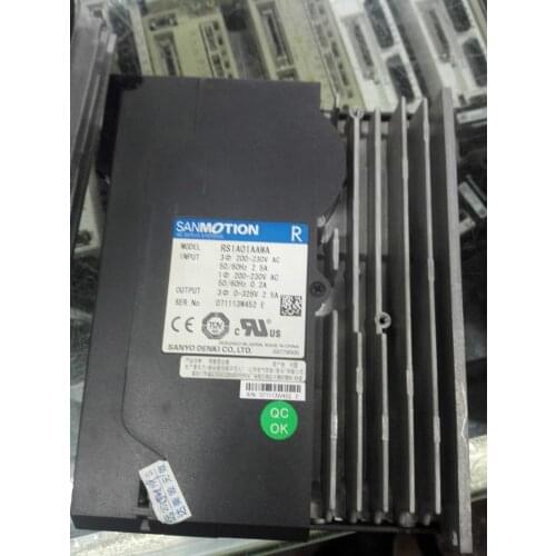 RS1A01AAWA SERVO driver , used in good condition . 80% appearance new , good working , free shipping