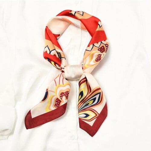 70*70cm Retro Leaf Floral Printed Kawaii Casual Multifunction Silk Polyester Small Square Wraps Scarves Fashion Neckerchief 2021