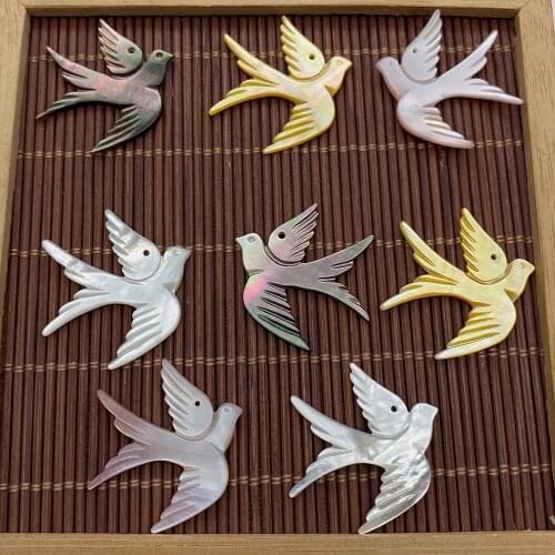 26x29mm Natural Sea Shell Pendant Mother Pearl Loose Beads Carved Birds Used In Jewelry Making DIY Fashion Charm Accessories